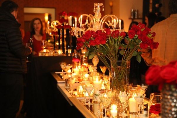 LiLLiES Restaurant and Bar