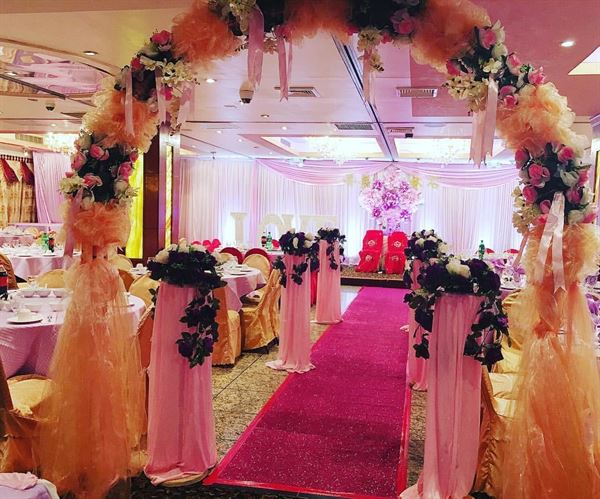 Golden Unicorn Restaurant