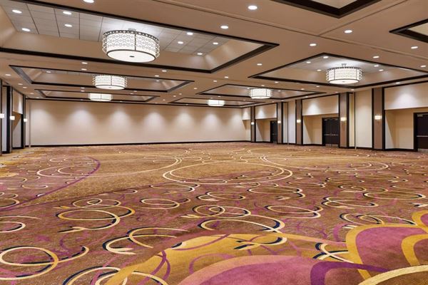 Sheraton Indianapolis Hotel at Keystone Crossing