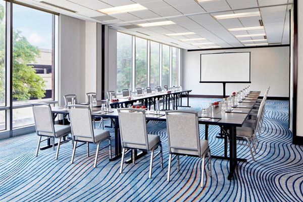 Sheraton Indianapolis Hotel at Keystone Crossing