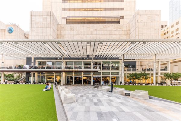 AT&T Discovery District