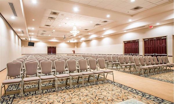 Clarion Inn & Waterford Conference Center