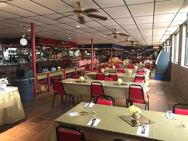 The Bar-B-Q Man Restaurant