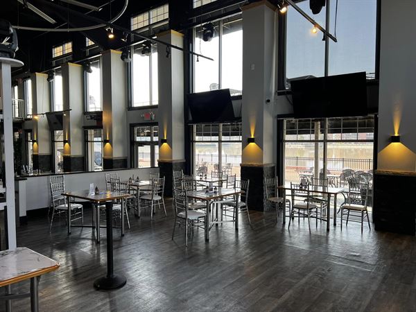 The Bay Restaurant & Club