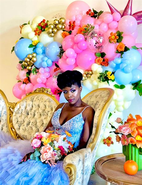 Oh She Popping! Balloon Decor