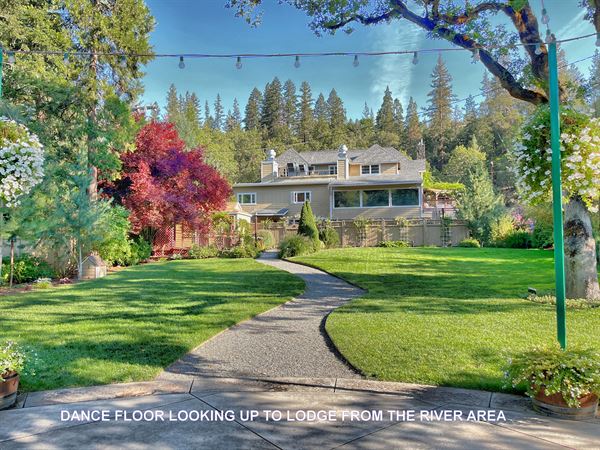 Rogue River Lodge