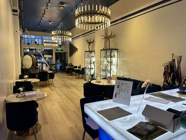 Maria Concetto Winery Tasting Salon in Calistoga