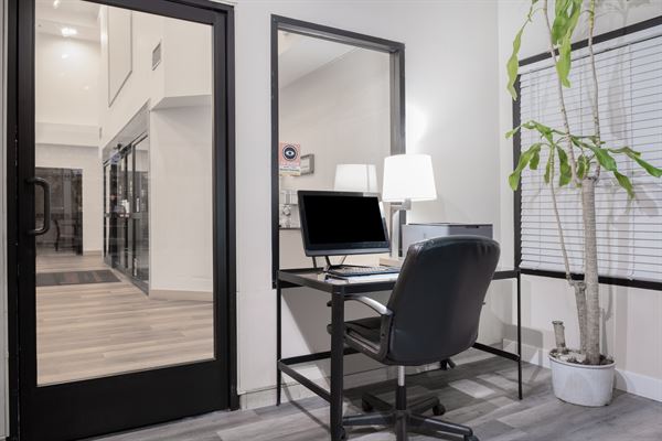 Ramada by Wyndham Bakersfield North