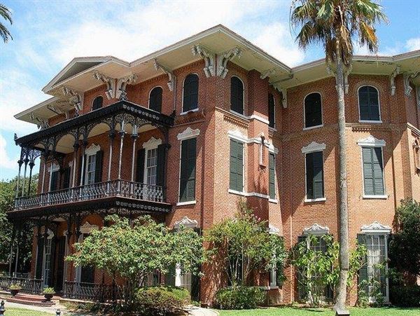 1859 Ashton Villa and Harris Garden