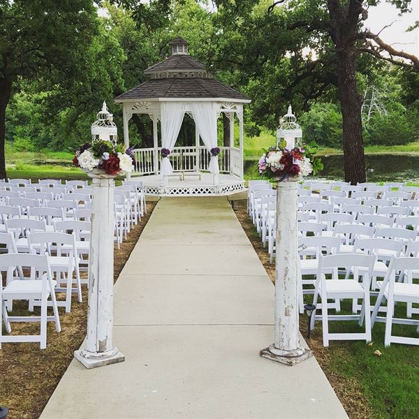 Towering Oaks Retreat and Event Venue