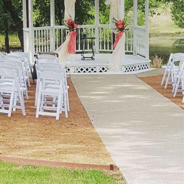 Towering Oaks Retreat and Event Venue