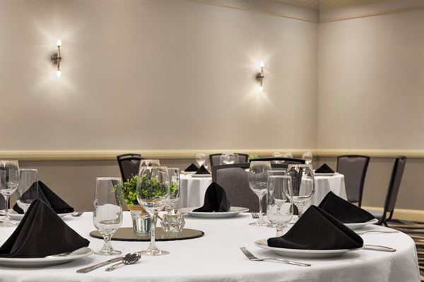 Embassy Suites Denver - International Airport