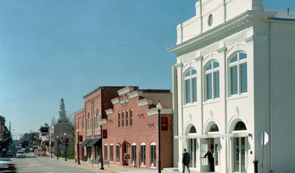 Halle Cultural Arts Center