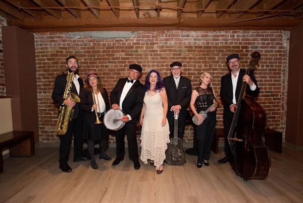 The Cigar Bar & Grill