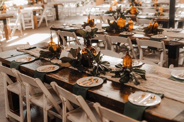 Lakeview Barn & Lodge