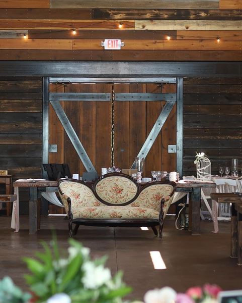 Lakeview Barn & Lodge