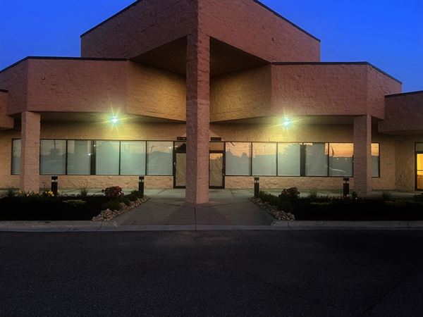 Repondez S'il Vous Plait Event Space