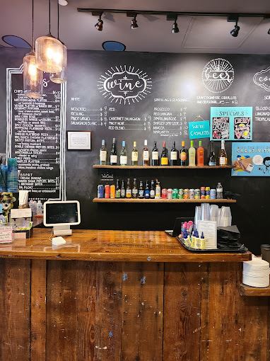 Muse Paintbar - West Hartford