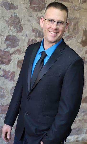 Kellen Marson - Comedy Hypnotist Award-Winning