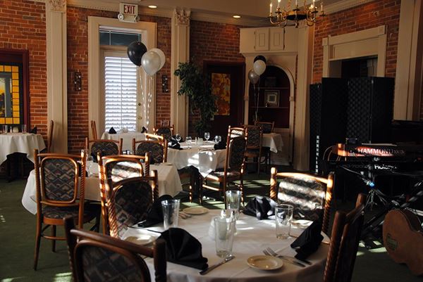 Al's Upstairs Italian Restaurant