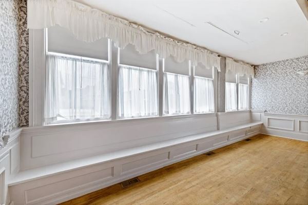 The Garden House By Work and Play Lounge