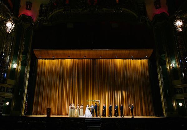 DeYor Performing Arts Center