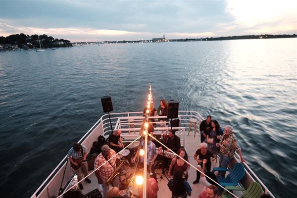 Mahi Mahi Cruises and Charters