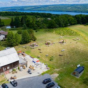 Outdoor Bar & Cabanas