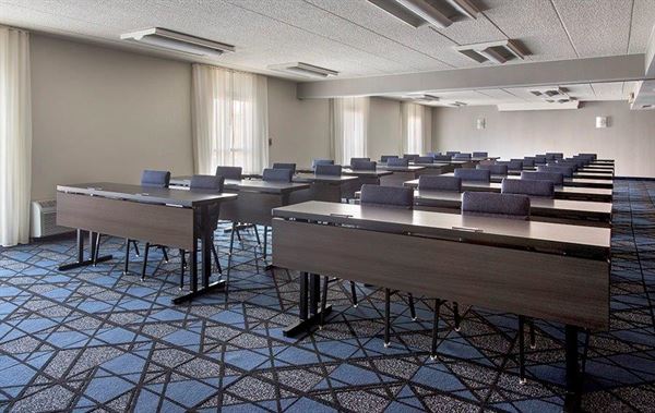 Courtyard New Carrollton Landover