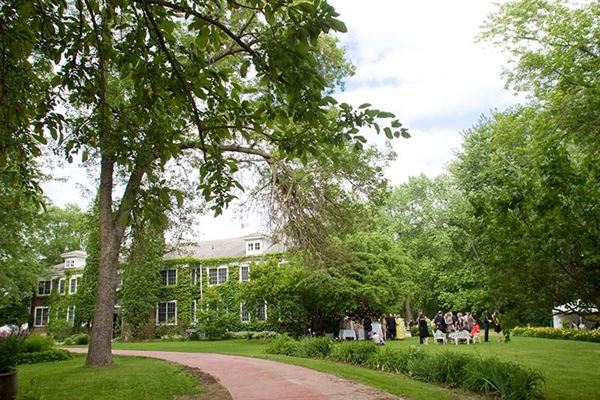 The Outing Lodge At Pine Point