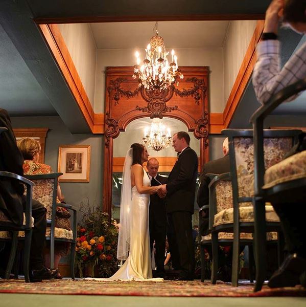 The Outing Lodge At Pine Point