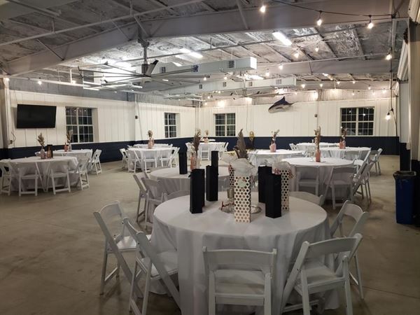 Bluff's Landing Marina and Lodge