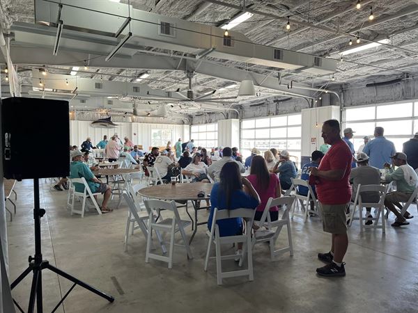 Bluff's Landing Marina and Lodge