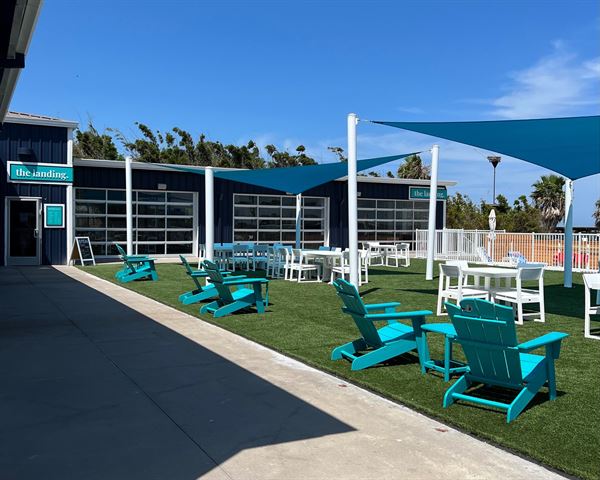 Bluff's Landing Marina and Lodge