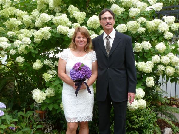 Santiam Place Wedding & Event Hall