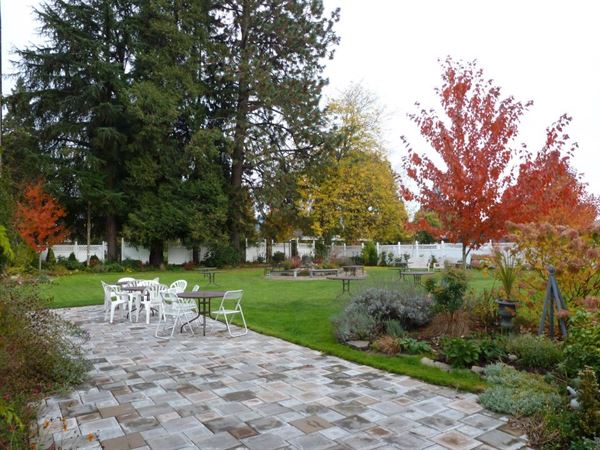 Santiam Place Wedding & Event Hall