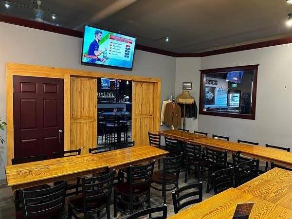 Tapps Sports Lounge & Grill