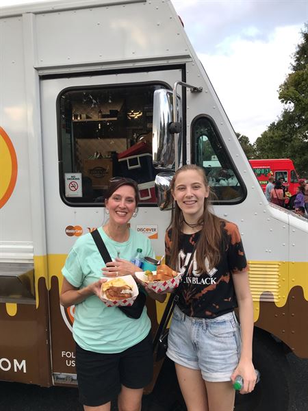 The Cheezy Truck Food Truck