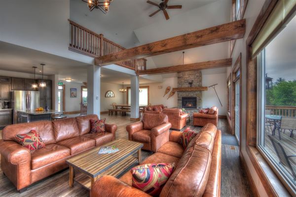 Tyrolean Village Resorts at Blue Mountain