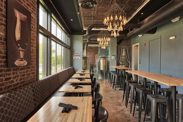 Briar Common Brewery   Eatery