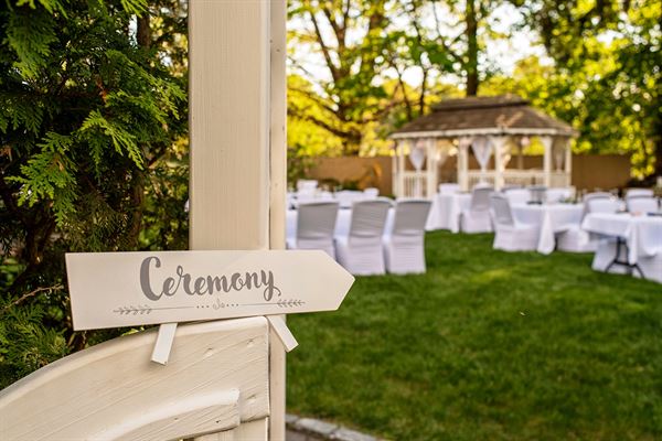 Westbrook Inn Bed & Breakfast