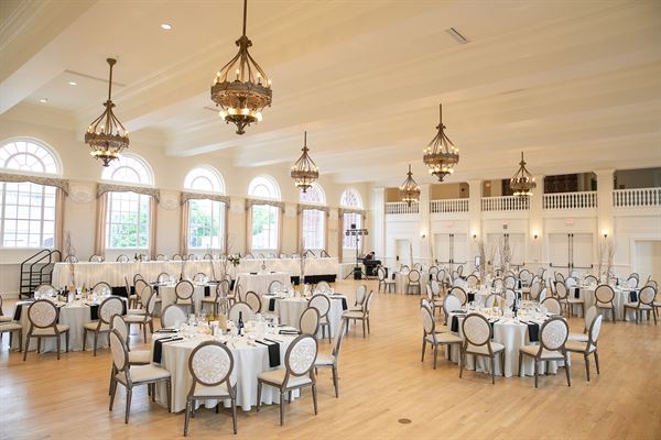 The Stella Hotel & Ballroom