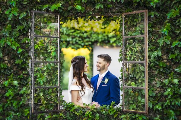 Di Captures Photography LLC