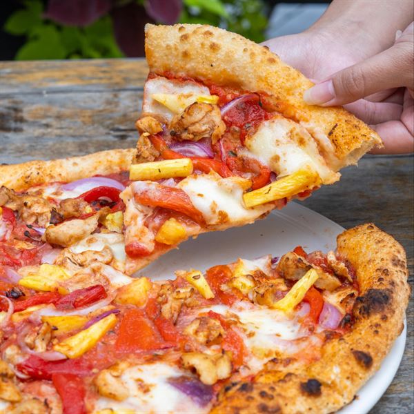 Pogue Mahone Pub & Kitchen