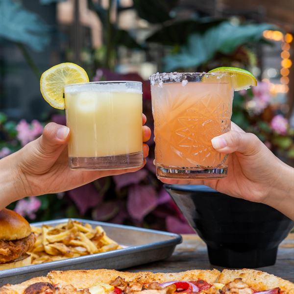 Pogue Mahone Pub & Kitchen