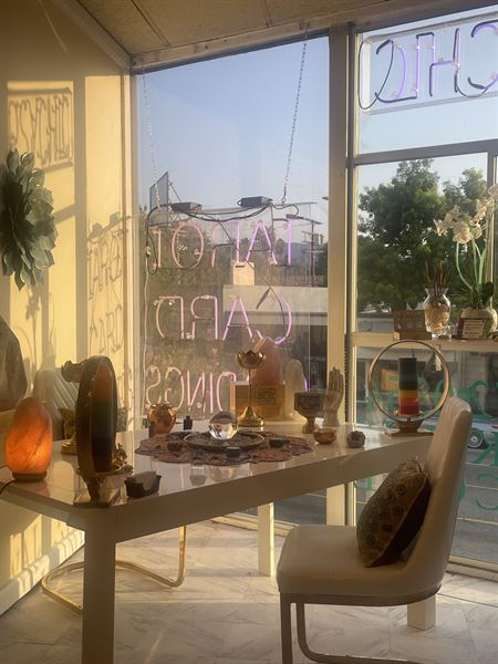 the psychic of tarzana village