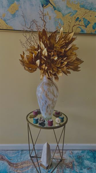 the psychic of tarzana village