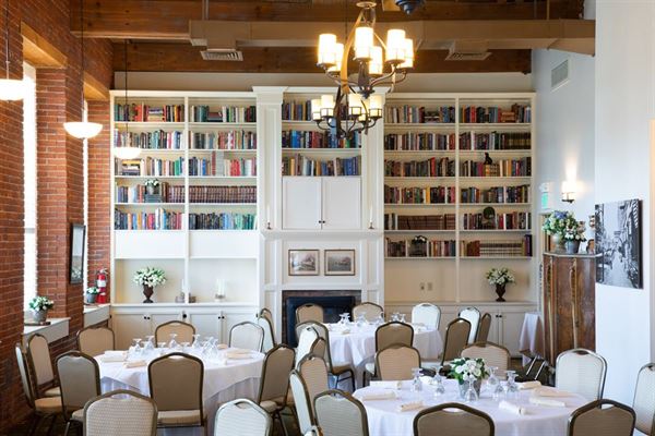 The Common Man Restaurant and Inn - Claremont