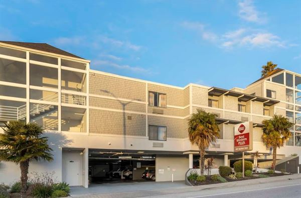 Best Western Plus - All Suites Inn