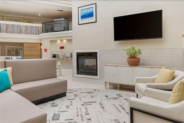 Best Western Plus - All Suites Inn